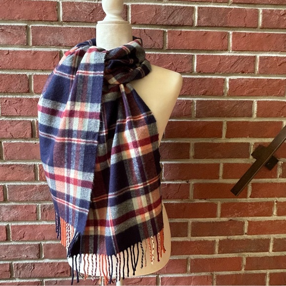 •100% Cashmere Plaid Fringed Scarf 70”x12” NWOT Made In Scotland - Picture 3 of 10